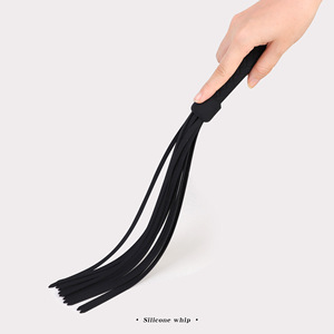 Látigo de silicona, juguete sexual de silicona para parejas, opciones de color negro, rojo, rosa y blanco. - Product Image 3
