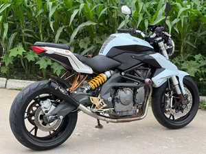 Motocicleta usada directa de fábrica equipada con motor de cilindro doble síncrono en línea de 300CC comparable a los coches nuevos - Product Image 3