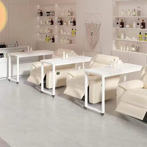 โต๊ะทำเล็บเคลื่อนที่พร้อมล้อเลื่อนสำหรับช่างทำเล็บในร้านเสริมสวย - Product Image 2