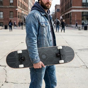 Planche de skateboard Cyberpunk industrielle 31x8 pouces, aspect métal brossé, graphisme gravé au laser, noyau en érable 7 plis [PLANCHE UNIQUEMENT] - Product Image 2