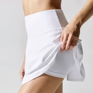 Shorts de fitness para verão, de alta qualidade, para academia, saia plissada, tênis de golfe, para mulheres, branco