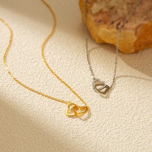Collar de Joyería de Lujo Ligero N9 Fashion INS, Collar de Acero de Titanio 18K con Doble Anillo en Forma de Corazón, Collar de Amor para Parejas, Regalo al por Mayor - Product Image 3