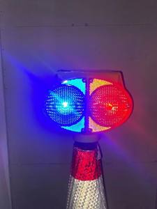 ROADSAFEソーラー警告灯ビッグアイズ赤<span class=keywords><strong>LED</strong></span>点滅バリケードブリンカー交通安全フクロウランプ道端バリケード照明 - Product Image 3