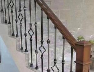 บันไดเหล็กดัดออกแบบตามสั่งจากเวียดนาม พร้อมรับประกันสามปี - Product Image 2