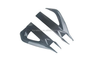Pièce de moto de couverture de bras oscillant de fibre de carbone pour Suzuki B-King B King GSX1340 BK - Product Image 2