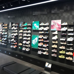 Fashion Style <strong>Display</strong> Table Wall Mounted <strong>Shoe</strong> Store Decoration <strong>Shoe</strong> Mirror Rack - Product Image 3