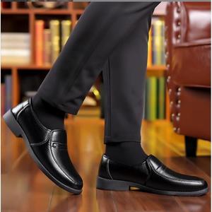 Chaussures habillées et Richelieu en cuir pour hommes – Idéales pour le bureau et les occasions décontractées – Grande Vente - Product Image 4