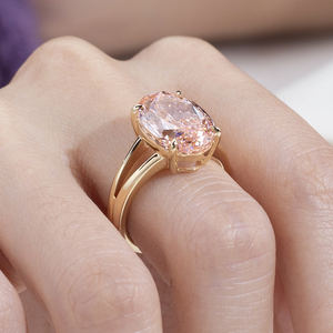 แหวนเพชรชมพูทรงรี 18K รุ่น MSR-2055 ของ Messi Jewelry สำหรับผู้หญิง - Product Image 3