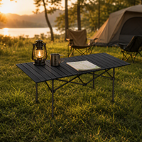 Grenzüberschreitender Outdoor-Klapptisch aus Kohlenstoffstahl im Glamping-Stil, Multifunktionaler, Langlebiger und Tragbarer Tisch mit Stühlen