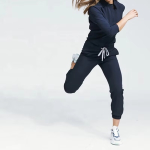 Conjuntos de uniformes médicos de enfermería de moda: Blusa de manga larga y pantalón jogger de algodón/poliéster/raion/spandex con detección de agujas - Product Image 5