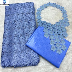 Tissus en dentelle guipure africaine blanche Sinya pour femmes avec col brodé et <span class=keywords><strong>Bazin</strong></span> Riche pour robe de fête de <span class=keywords><strong>mariage</strong></span> - Product Image 5