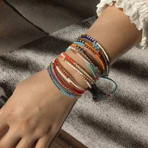 Bracelet d'amitié punk fait main en perles, ethnique et coloré, avec breloque en perles de rocaille, unisexe, idéal pour la plage ou comme cadeau – Grande Vente - Product Image 3