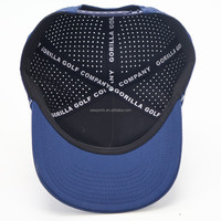 Casquette de golf 5 pièces à séchage rapide pour l'été avec perforation laser imperméable, fermeture snapback réglable, logo brodé personnalisé