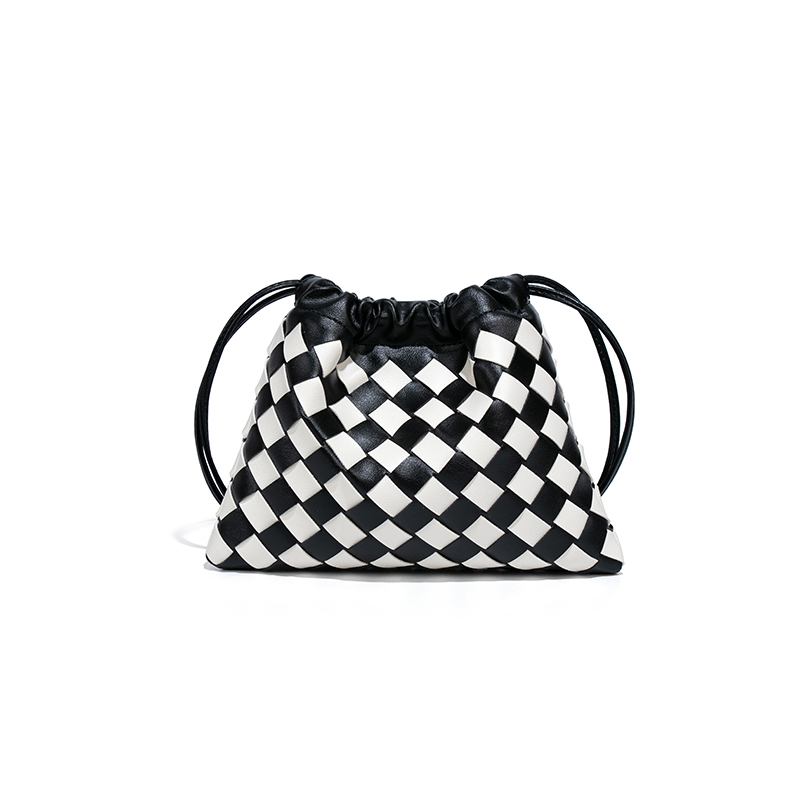 B2183#Noir et blanc