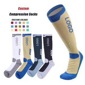 맞춤형 무릎 높이 20-30mmHg 의료용 운동용 쿠션 처리된 무봉제 러닝 순환 고품질 나일론 점진적 압박 양말 - Product Image 1