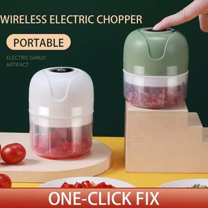 Hot Sale Portable Food Grade Electric <b>Mini</b> Garlic Grinder with USB Charging - Product Image 4