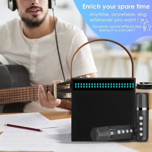 Haut-parleur Karaoké Portable RVB avec Lumières, 10W de Puissance, 2000mAh, Double Micros Sans Fil, Vente en Gros, Fabrication OEM/ODM - Product Image 3