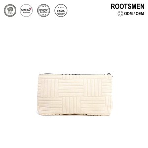 Sac de rangement pour maquillage en tissu éponge écologique de l'usine ISO BSCI, avec couleur personnalisée et fonction lavable, étui à fermeture éclair avec logo tendance - Product Image 1