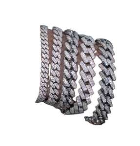 925 Sterling Silver Cuban Link Bracelet With Lab Grown Moissanite Diamond Bright Finish Minimal Style Jewelry - Product Image 1