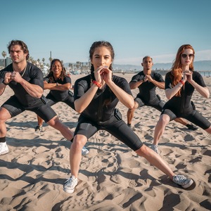 Equipo de fitness de alta tecnología EMS, ropa de entrenamiento con pulsos eléctricos, equipo deportivo para gimnasio, clase de ejercicio en grupo EMS - Product Image 4