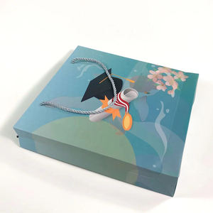 ถุงกระดาษแข็งสีขาวพิมพ์ลายที่กำหนดเองบรรจุภัณฑ์ถุงกระดาษที่มีหูจับ - Product Image 3