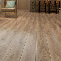 Vente en gros d'usine Ac4 Hdf Plancher stratifié à grain de bois 9mm 10mm 12mm Revêtement de sol stratifié imperméable