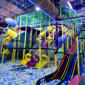 Soluciones Personalizadas de Fábrica para Parques Infantiles Comerciales Interiores, Muros de <span class=keywords><strong>Escalada</strong></span> con Tobogán Grande con Luces LED, Servicio OEM/ODM - Product Image 2