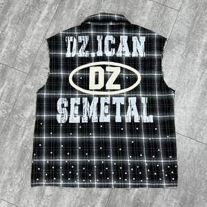 เสื้อกล้ามผ้าฝ้ายปักลายสไตล์สตรีทแวร์สำหรับฤดูร้อน ไซส์พลัส ประดับคริสตัล เสื้อเชิ้ตแขนกุดทรงโอเวอร์ไซส์ติดกระดุมลายสก็อตสำหรับผู้ชาย - Product Image 2