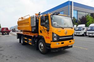 Camión de Saneo Shacman G1 de 11m³ con Bomba de Vacío de Alta Succión Accionada por Motor Auxiliar, Bomba de Limpieza con Chorro de Agua a Presión Máxima de 22MPa - Product Image 3