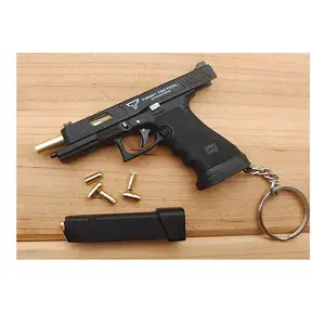 Gun Keychain Weapon Model Realistic 70mm Toy Gun Pistol Metal HandGun Keychain Shell Eject TTI G34 Gun Pistol Metal For Adult