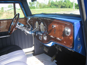 Nouveau design personnalisé vieux rétro luxe voiturette Buggy Antique tourisme mariage vintage voiture classique électrique pour adultes <span class=keywords><strong>à</strong></span> <span class=keywords><strong>vendre</strong></span> - Product Image 6