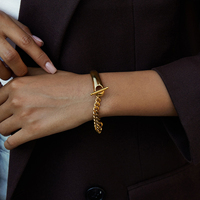 Bracelet en acier inoxydable au design intemporel, maillons épais, minimaliste, asymétrique, demi-chaîne, avec fermoir OT, idéal pour le bureau