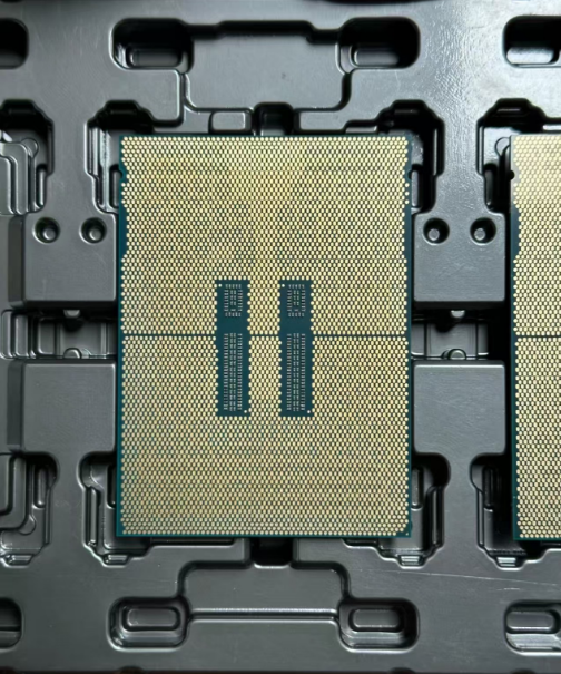 Intel Xeon Platinum 8488C CPU, 48 Cores, 96 Threads, 2.4GHz