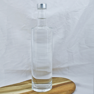 <span class=keywords><strong>Bouteille</strong></span> en verre de vin <span class=keywords><strong>AK47</strong></span> <span class=keywords><strong>vodka</strong></span>, nouvelle forme personnalisée, vente en gros, vin, vinaigre, whisky, liqueur, 700ML, avec liège scellé - Product Image 1