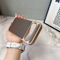 Étui de téléphone de luxe style professionnel avec cadre électroplaqué brillant et motif en fibre de carbone pour Google Pixel 10 9pro 8