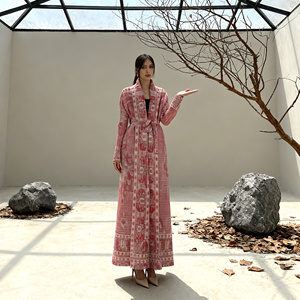 Abaya Elegante de Poliéster con Pedrería Termoadhesiva para Fiestas y Eventos, para Mujeres Musulmanas, Proveedor Mayorista Personalizado, Medio Oriente, Dubái - Product Image 4