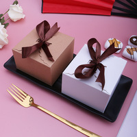 Boîte à gâteau en papier pliable blanc Kraft Candy Bento Bakery Single Hamburger Donut Macaron