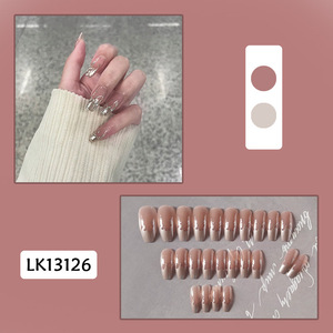 Faux ongles 24 pièces en gros en usine de styles japonais et coréen Design coloré coeur étoile pour application au doigt - Product Image 5