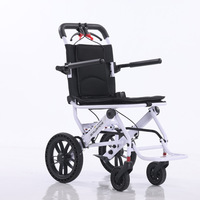 Fauteuil roulant manuel en acier à haute teneur en carbone avec chariot pliant à quatre roues, portable pour l'avion, pour personnes handicapées
