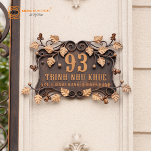 Artisanat durable, numéro de maison en fer forgé pour l'extérieur, fixé au mur, design classique KHP pour villa et maison de luxe - Product Image 2