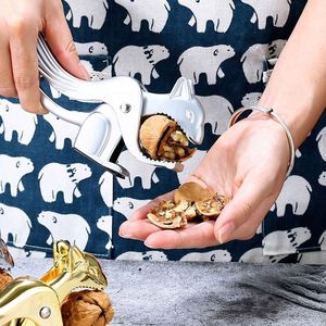 Hot Sale Creative Kitchen Nut Tool Hand Stainless Steel Almond Walnut Nutcracker Custom Pecan Hickory Nut Cracker - Product Image 4