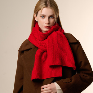 Chal de punto de color liso para otoño/invierno, calentador de cuello grueso de cachemira con diseño de panal, venta al por mayor - Product Image 1
