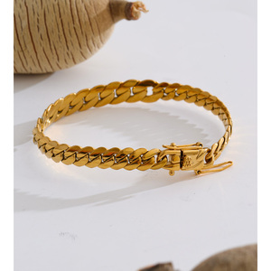 สร้อยข้อมือแบบ Cuban Link สแตนเลสสตีลชุบทอง <span class=keywords><strong>18K</strong></span> PVD รุ่น JINYOU 5659 ทนทาน สำหรับผู้ชายและผู้หญิง - Product Image 5