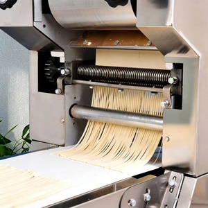 <span class=keywords><strong>Machine</strong></span> <span class=keywords><strong>à</strong></span> nouilles japonaise industrielle automatique 1,5 mm 2 mm 3 mm <span class=keywords><strong>Machine</strong></span> <span class=keywords><strong>à</strong></span> pâtes fraîches Ramen <span class=keywords><strong>Machine</strong></span> <span class=keywords><strong>à</strong></span> nouilles plates - Product Image 6