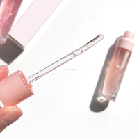 Gloss à lèvres liquide mat scintillant, tube transparent, design tourbillon, capuchon rose, huile à lèvres chatoyante 6,5 ml, format voyage, applicateur Doe Foot, personnalisable