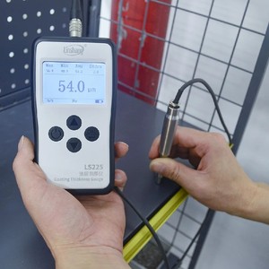Testeur de taux d'isolation infrarouge 940nm approuvé par CE et brevet Compteur de température de film solaire à deux chambres 220v pour films solaires - Product Image 4