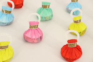 Offre Spéciale Popper Hand Throw Streamer Confetti Paper Streamer pour Party Streamer <span class=keywords><strong>Poppers</strong></span> - Product Image 4