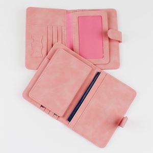Cartera de Viaje de Cuero PU con Bloqueo RFID y Múltiples Ranuras para Tarjetas, Diseño Lindo y Porta Pasaportes - Product Image 5