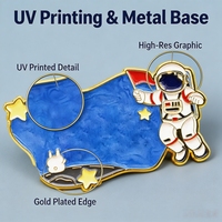 Pin Metálico Personalizado con Impresión UV, Diseño de Astronauta Espacial, Marco Dorado, para Regalo Promocional de Marca con Luna, Conejo y Estrellas