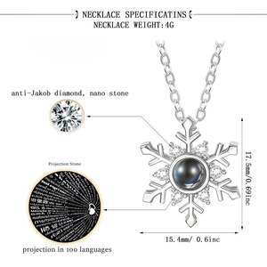 Collana con Ciondolo a Fiocco di Neve in Rame e Zircone 'Ti Amo' in Cento Lingue, <span class=keywords><strong>Serie</strong></span> Romantica per Feste e Regali di Natale - Product Image 3